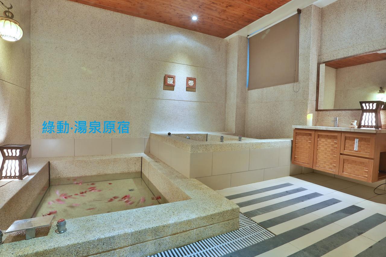 Green Life Spa Hot Spring Hotel Джиаоси Екстериор снимка